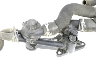 Audi A4 8E B6 Thermostat Gehäuse Schlauch 2,0 ALT 03C121026AF CDGA - Bild 3