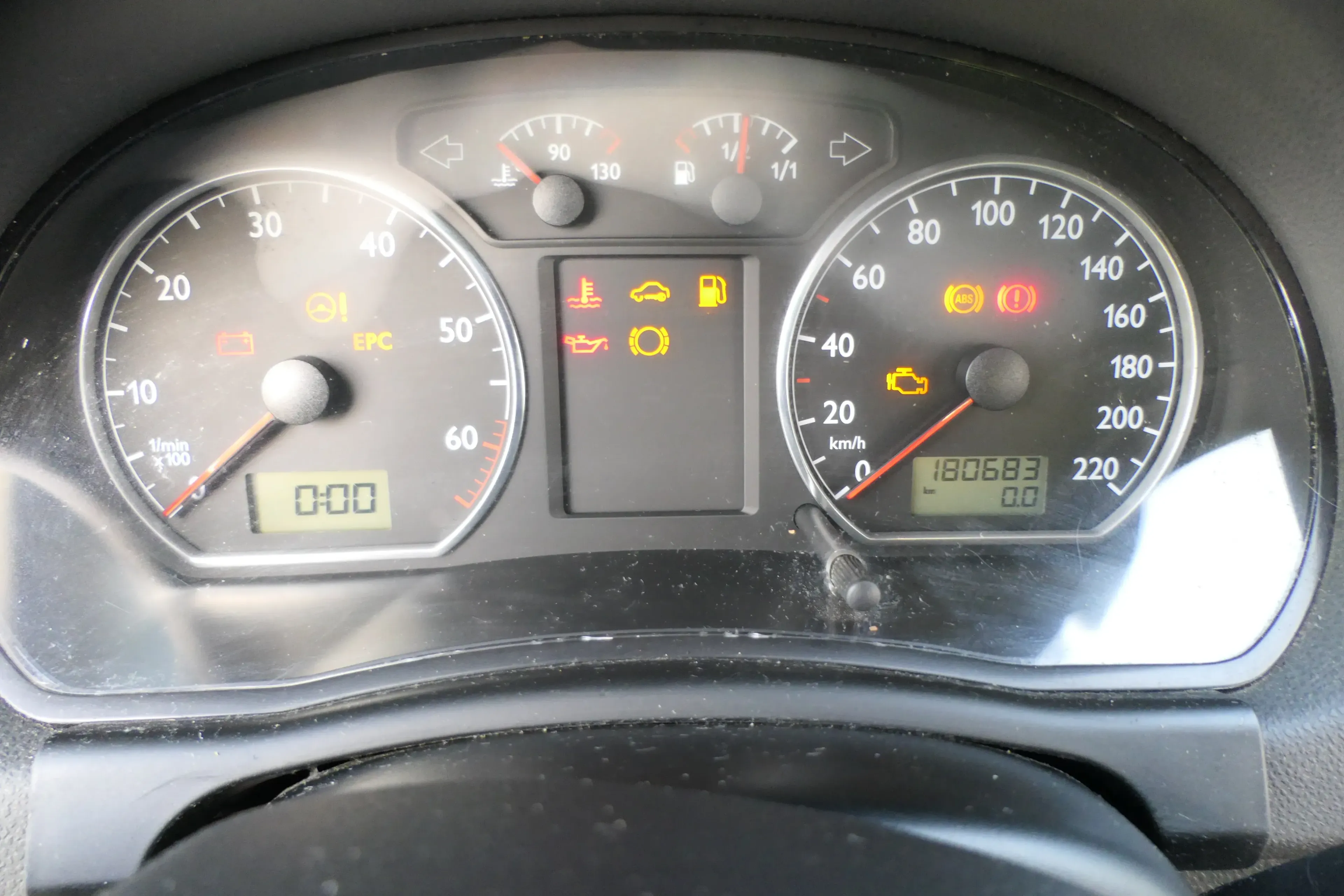 VW Polo 9N Tacho Tachometer Kombiinstrument 180.000km 6Q0920801X 1,4 55kw 63kw - Bild 1