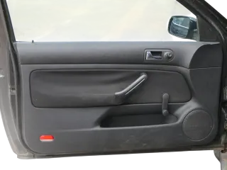 1x Golf 4 Bora Türverkleidung Verkleidung Tür vorne links 2/3-Türer schwarz Grif - Bild 1