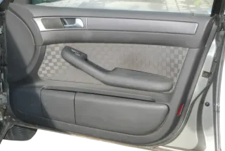 1x A6 4B Türverkleidung Verkleidung Tür vorne rechts schwarz soul - Bild 1
