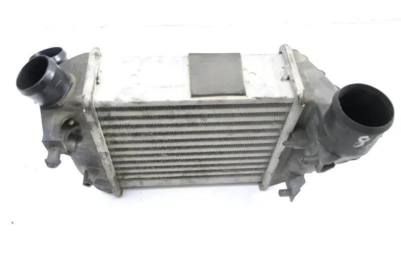 Audi A6 8E B6 B7 Ladeluftkühler Ladeluft Kühler 8e0145806C rechts 6 Zylinder Öl - Bild 1