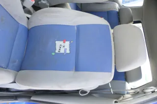 1x VW Polo 6N2 Lupo Sitz Kopfstütze vorne rechts oder links vorn - helles grau - Bild 2