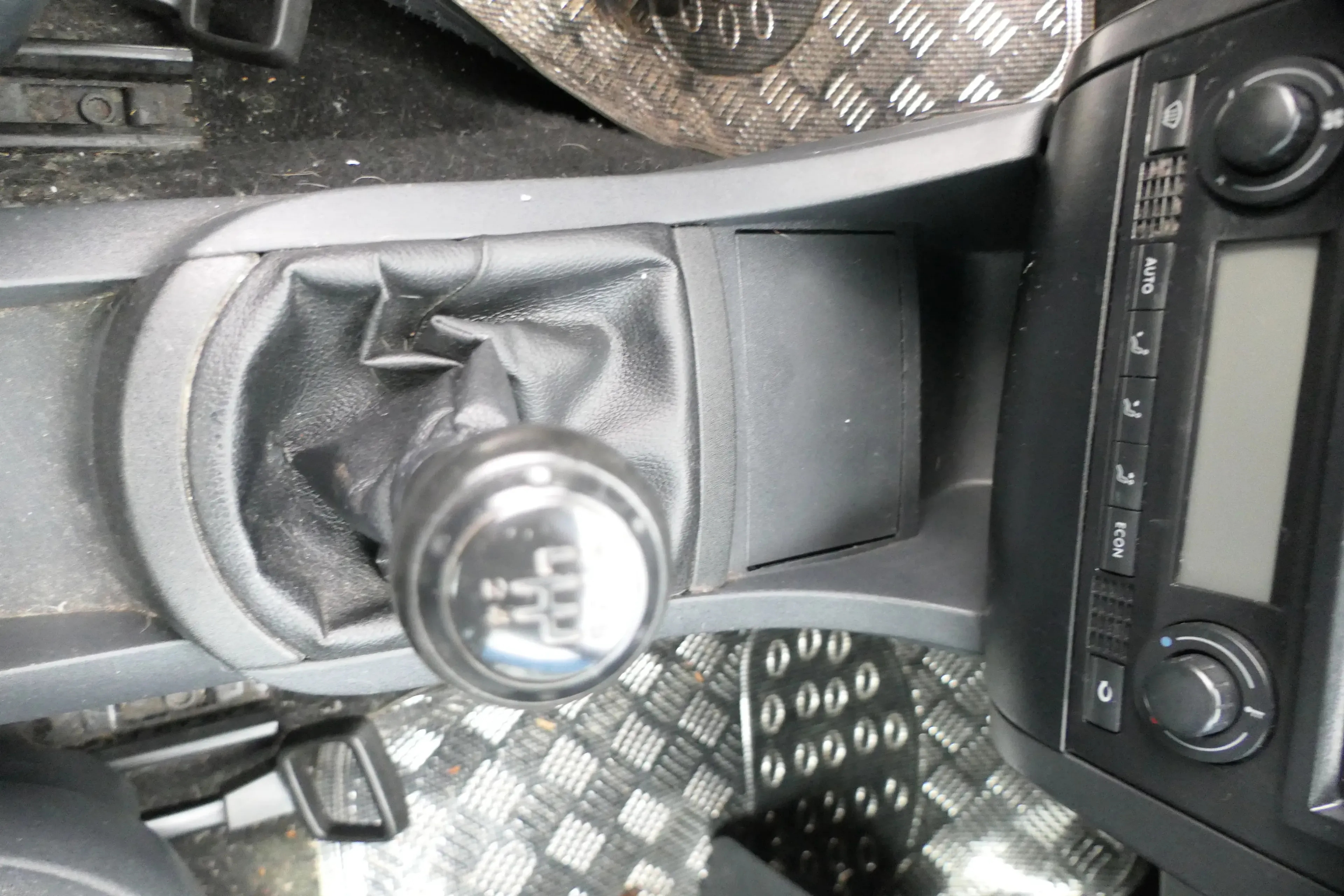 Seat Ibiza 6L Schaltknauf Schaltsack Schaltung Schaltknüppel Schalthebel - Bild 1