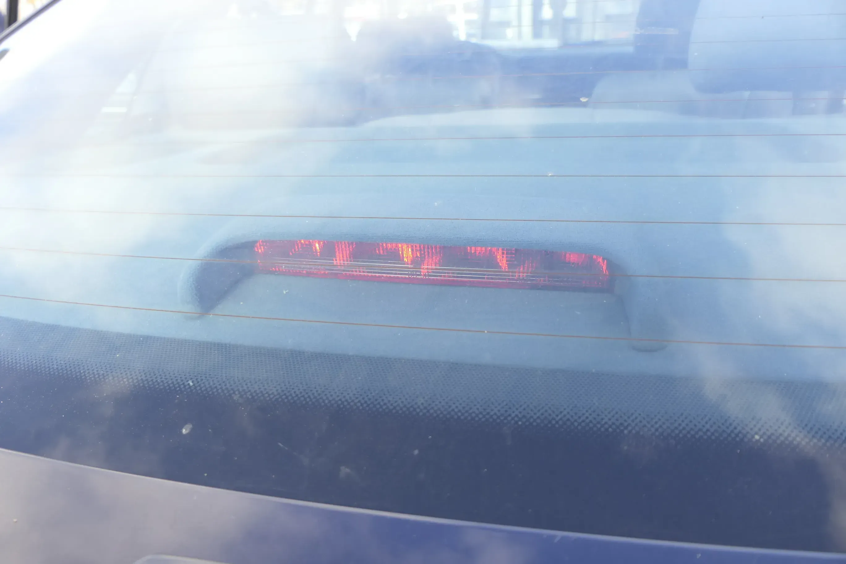 Audi A8 4D dritte Bremsleuchte 3. Bremslicht Bremslampe 8D5945122 - Bild 1