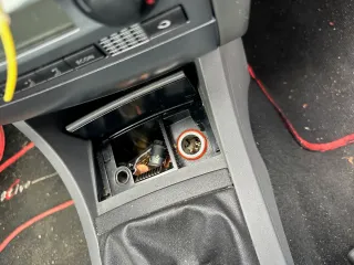 Seat Ibiza 6L Aschenbecher Zigarettenanzünder vorne grau silber - Bild 2