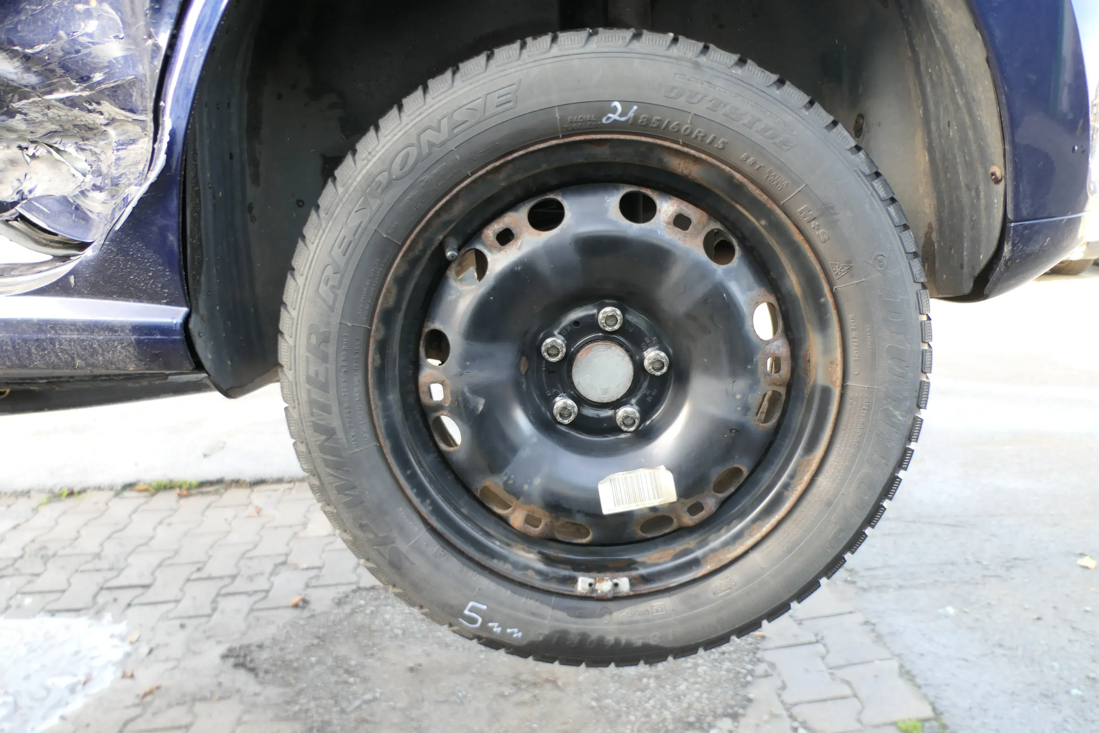 2xPolo 6R 9N Ibiza Felgen 185/60 R15 84T Winterreifen M+S 6jx15 ET38 Reifen 5mm - Bild 1