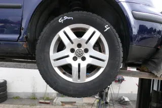 4x Golf 4 Bora Alufelgen Felgen 195/65 R15 Winterreifen Reifen 1J0601025Q 6-7mm - Bild 8
