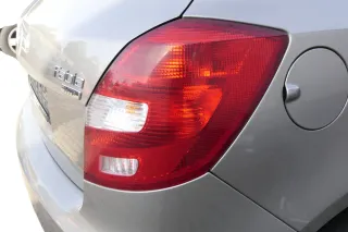 Skoda Fabia 5J Schrägheck Rücklicht Rückleuchte original hinten rechts + Kombi - Bild 3