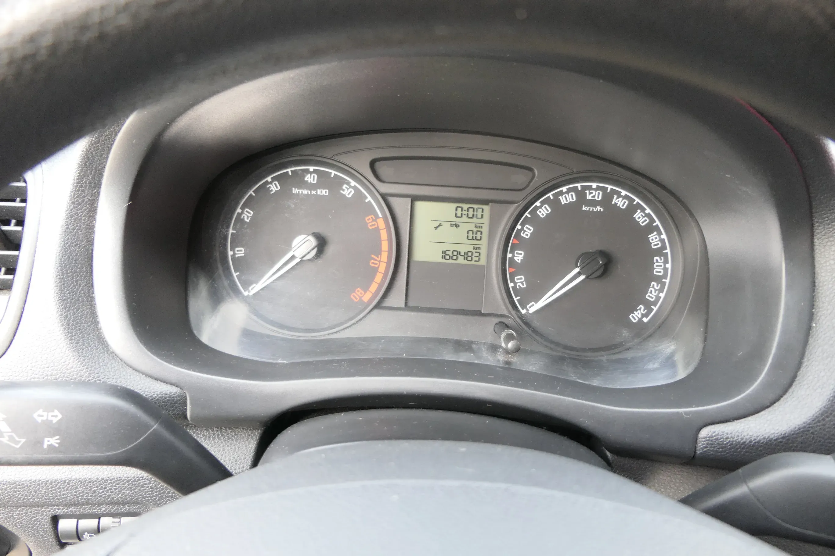 Skoda Fabia Roomster Tacho Tachometer Kombiinstrument 168.000km 5J0920801B Benzi - Bild 1
