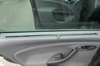 Seat Altea 5P XL Türverkleidung Verkleidung Tür vorne +hinten links Sonnenrollo - Bild 7