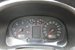 VW Golf 4 Tacho Tachometer Kombiinstrument 292.000km 1J0919881D 1,9 TDI 66kw 81 - Bild 1