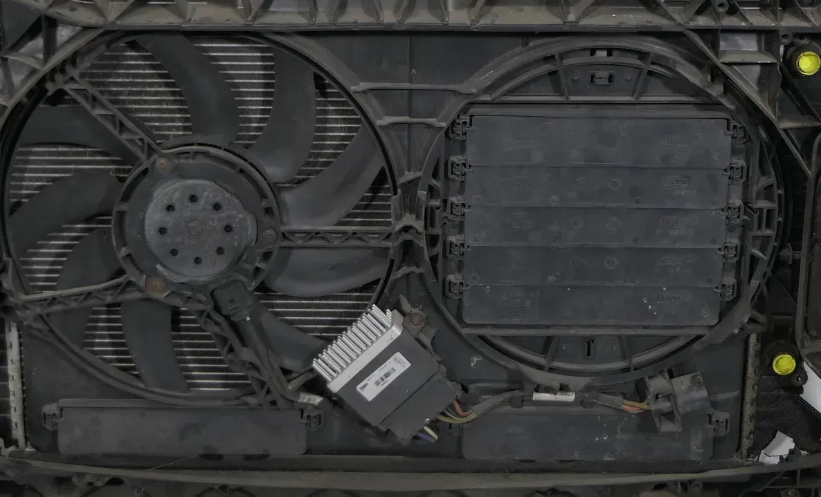 Audi A4 8K Lüfterzarge Lüfter Kühlerlüfter Klimaanlage 8K0121207B + Steuergerät - Bild 1
