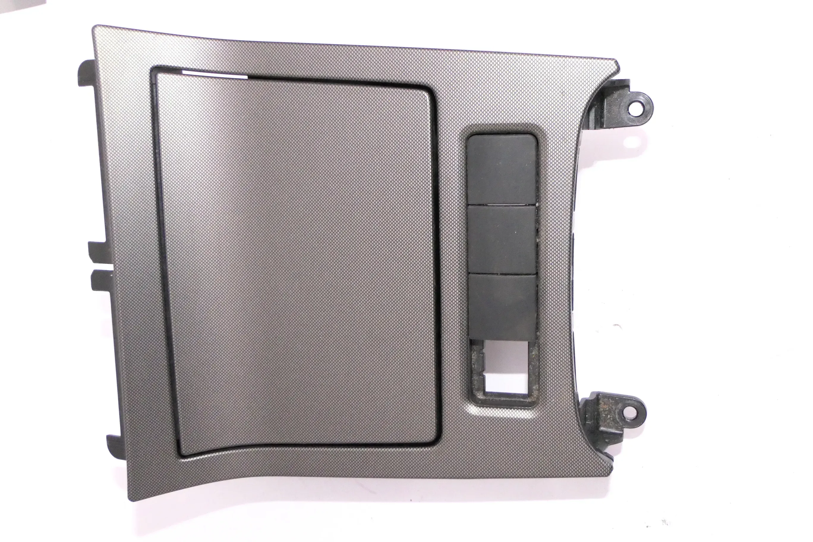 VW Golf 5 Aschenbecher Zigarettenanzünder vorne 1K0857961 Aludekor - Bild 1