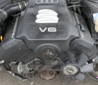 Audi A8 4D A4 B5 Motorabdeckung Abdeckung Motor Blende 2.8 V6 ACK ALG - Bild 1