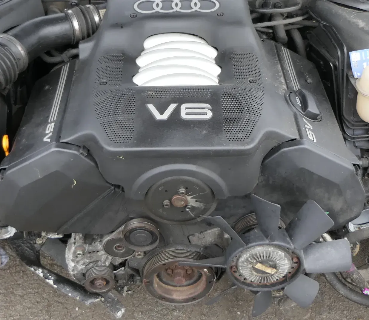 Audi A8 4D A4 B5 Motorabdeckung Abdeckung Motor Blende 2.8 V6 ACK ALG - Bild 1