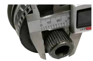 Audi A4 B5 3B Antriebswelle Gelenkwelle links vorn 8D0407271AQ 1,8 1,8T 2,0 - Bild 3
