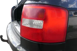 Audi A6 4B Kombi Avant Rücklicht hinten rechts Heckleuchte 4B9945096F Facelift - Bild 4