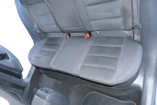 Golf 6 5K Sitz Sitze hinten Rückbank Rücksitzbank 3 Punkt Gurt Lehne Alcantara - Bild 4
