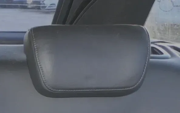 1x Audi A4 B8 8K Kopfstütze hinten links oder rechts schwarz soul Leder - Bild 1