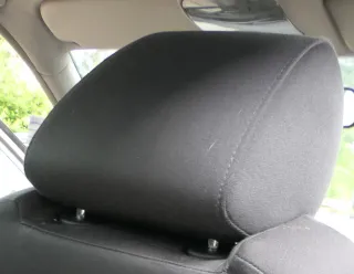 1x Audi A3 8L Kopfstütze vorne oder hinten (rechts / links) schwarz soul - Bild 2
