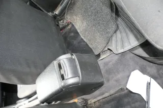 VW Passat 3A 35i Mittelarmlehne Armlehne Lehne Mitte Original schwarz gebraucht - Bild 2