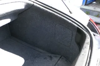 TT 8N Roadster Verkleidung Abdeckung Kofferraum Teppich Boden hinten rechts Seit - Bild 1