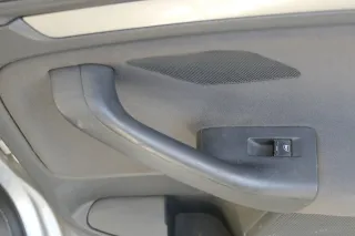 1x Golf 5 Limousine Türverkleidung Verkleidung Tür hinten rechts 4/5-Türer - Bild 4