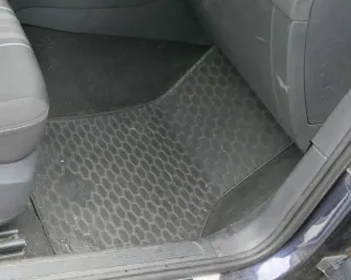 2x VW Golf 7 5G Fußmatten Fußmatte vorne rechts links Gummi Gummimatten - Bild 1