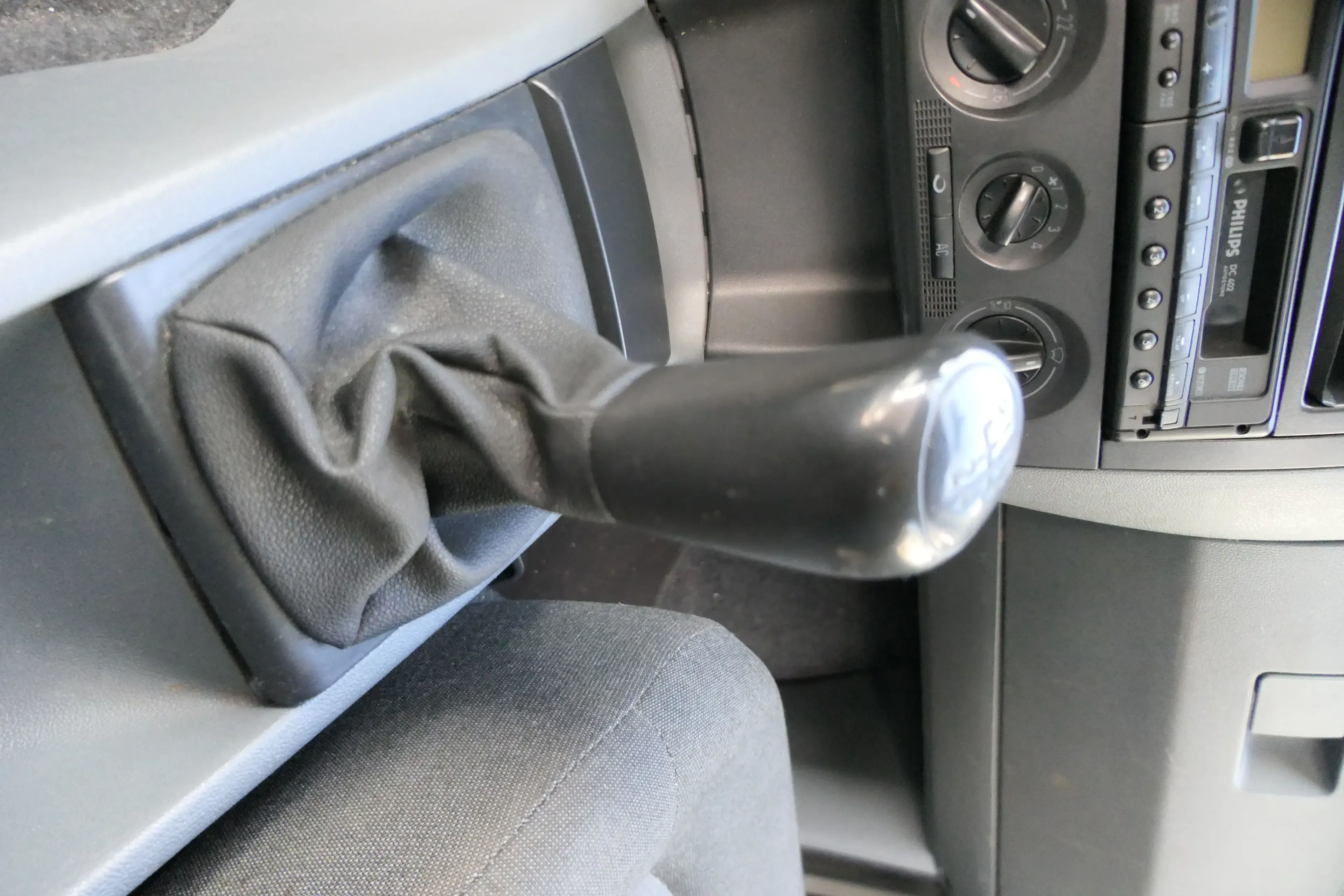 Skoda Fabia 6Y Schaltknauf Schaltsack Schaltung Schaltknauf 6Y0711113H JTZ - Bild 1