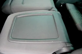 VW Touran 1T Sitz hinten mitte mittig (1. Reihe) Rücksitz anthrazit - 108446 - Bild 3