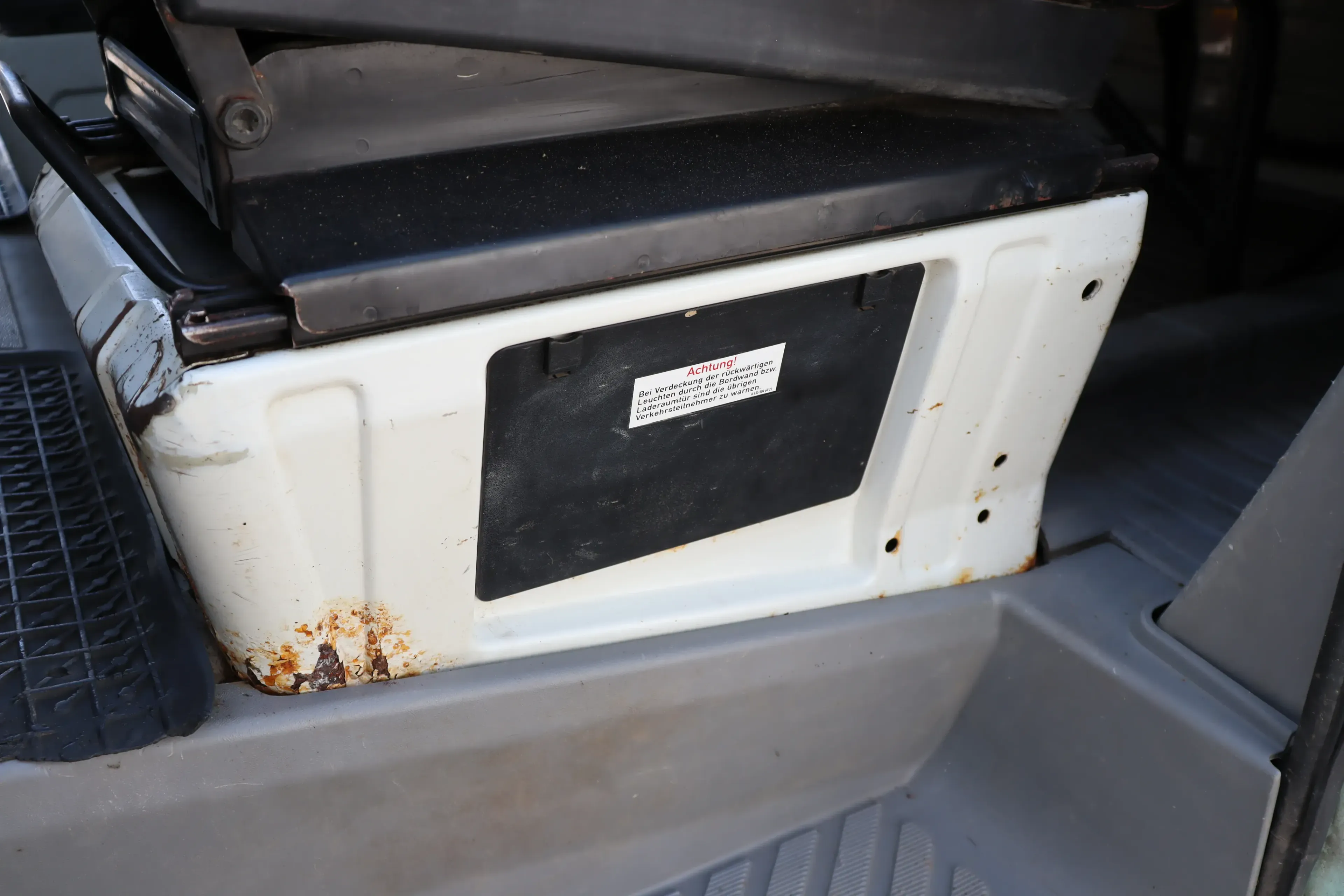 VW LT 2D 35 Sitzkonsole Konsole vorne links für Fahrersitz Schiene 2D1881677 - Bild 1