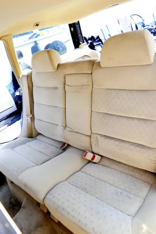 VW Passat 3B 3BG Kombi Variant Sitz Rückbank Rücksitzbank ohneKopfstützen beige - Bild 4