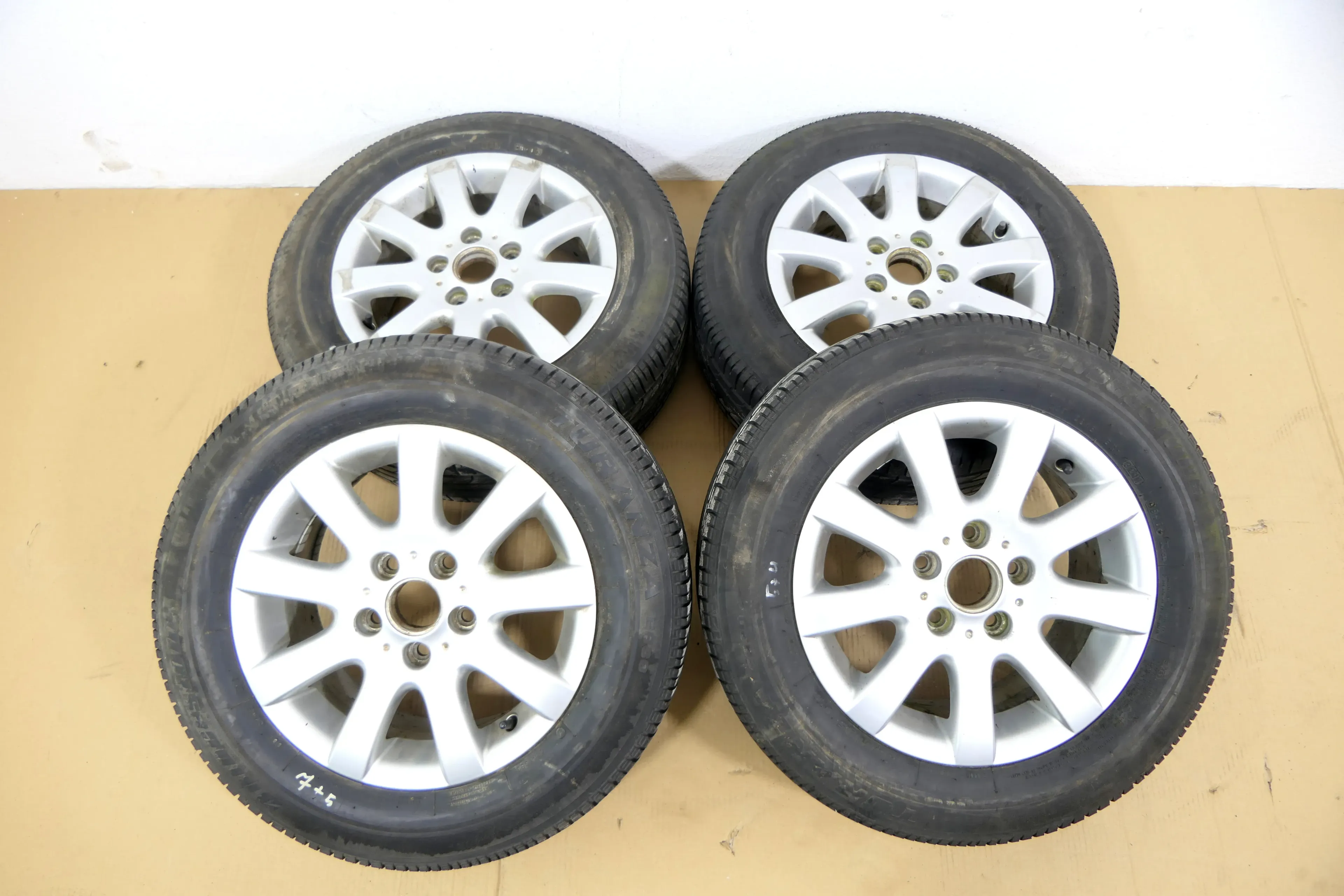 4x Passat 3C Golf Alufelgen Felgen Reifen 1K0601025A Sommerreifen Misano 5-6mm - Bild 1