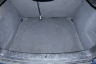 Audi A3 8P Verkleidung Teppich Kofferraum Kofferraumteppich soul schwarz 2/3-Tür - Bild 1