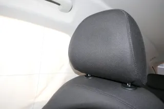 1x Audi A4 B8 8K Kopfstütze vorne rechts oder links schwarz /soul vorn 8K0885921 - Bild 1