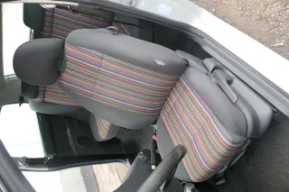 VW Fox Sitz Fahrersitz vorne links OHNEAirbag höhenverstellbar  v - Bild 1