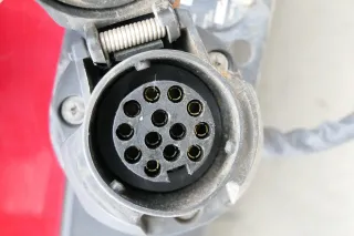 VW Polo Kombi 6KV feste starre Anhängerkupplung mit Kabelbaum Brink 2988 - Bild 4