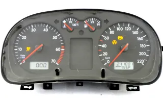 VW Golf 4 Tacho Tachometer Kombiinstrument 241.000km 1J0919861 1,4 16V 75PS 55kw - Bild 1