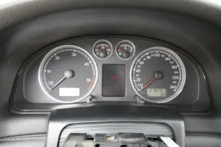 VW Passat 3BG Tacho Tachometer Kombiinstrument 3B0920847E Diesel TDI 2,5 278.000 - Bild 3