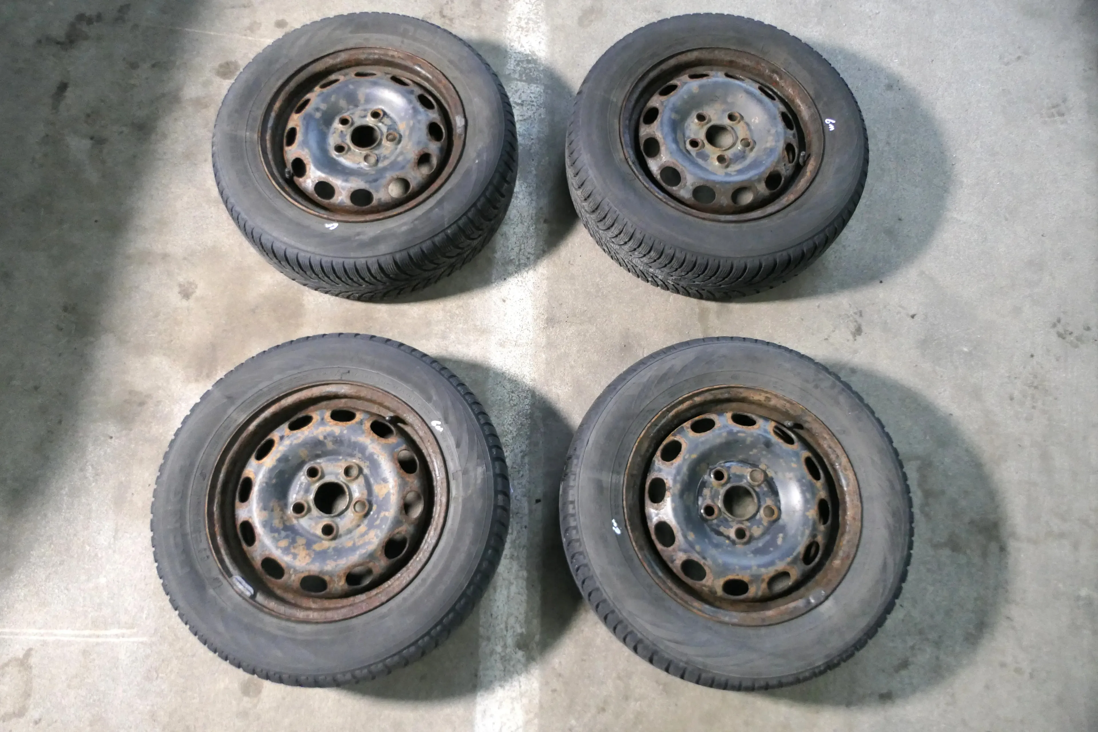 VW Sharan 7M Alhambra Winterreifen M&S Reifen Felgen 195/65 R15 95T  XL 6mm - Bild 1