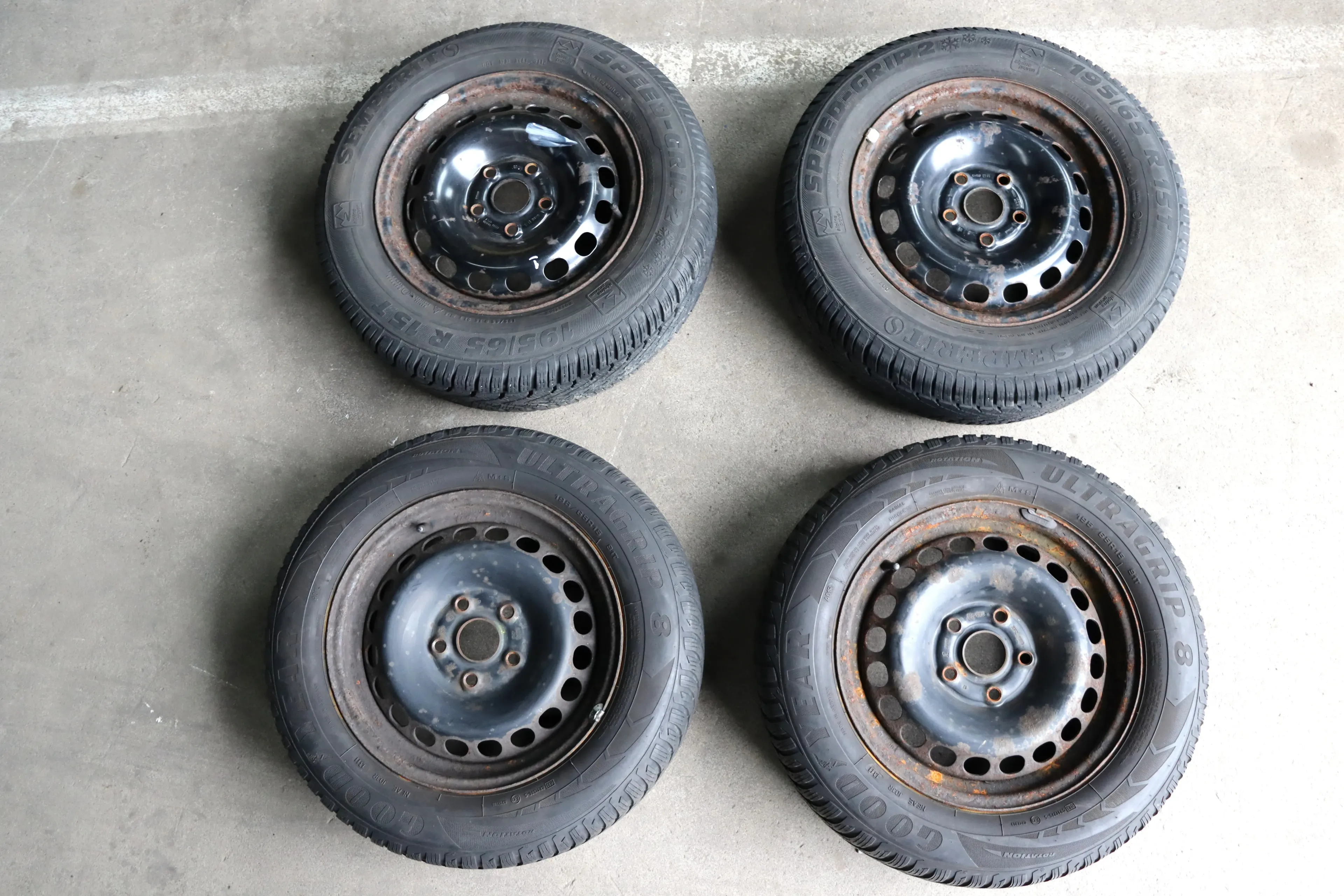 Audi A4 B5 A6 4B Passat 3BG Felgen Reifen Winterreifen M+S 195/65 R15 91T 5-7mm - Bild 1