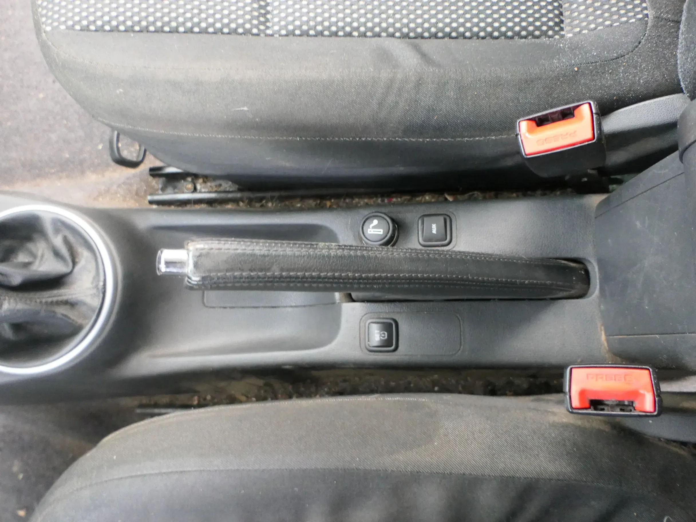 Skoda Roomster Handbremse Feststellbremse Leder schwarz Handbremshebel - Bild 1