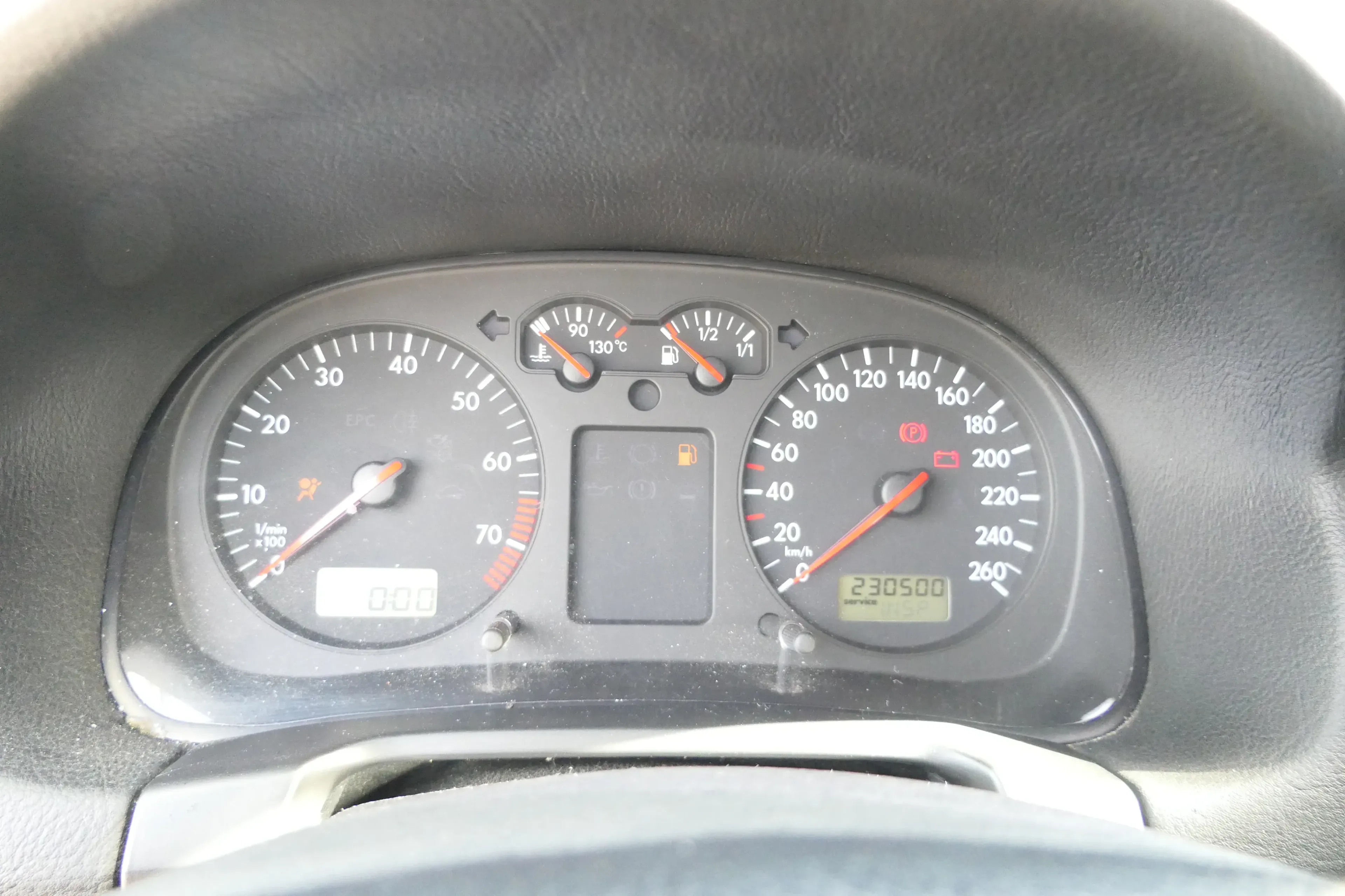 VW Golf 4 Tacho Tachometer Kombiinstrument 230.000km 1J0919880B 1,6-2,8 - Bild 1