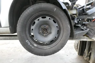 4x VW Polo 9N Felgen Reifen 165/70 R14 81T Sommerreifen 5jx14H2 ET35 ca. 5-7mm - Bild 1