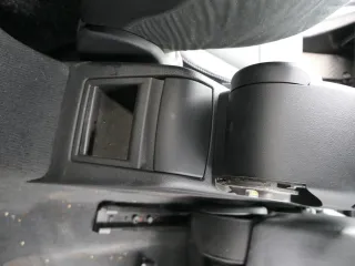 Audi A3 8P Aschenbecher Aschen Becher 8P0857961 hinten schwarz - Bild 4