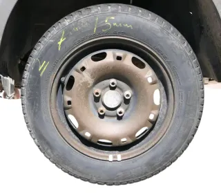2x Skoda Fabia Felgen Reifen 165/70 R14 81T Winterreifen M&S 5jx14H2 ET35  5-7mm - Bild 1
