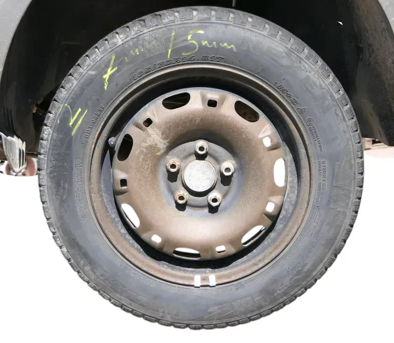 2x Skoda Fabia Felgen Reifen 165/70 R14 81T Winterreifen M&S 5jx14H2 ET35  5-7mm - Bild 1