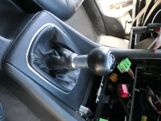Audi A6 4B Schaltknauf Schaltsack Schaltknüppel original 5-Gang Leder schwarz - Bild 1