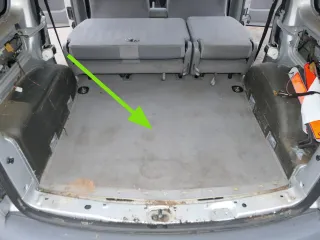VW Caddy 2k Teppich Innenraumteppich Innen hinten Boden Bodenbelag grau - Bild 1