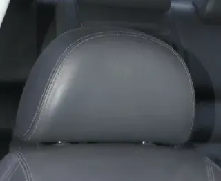 1x Skoda Superb 3U Kopfstütze vorne rechts / links - Leder onyx -verstellbar - Bild 1